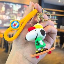 1 Móc khóa Snoopy trượt ván hình nhân vật hoạt hình Peanuts dễ thương, mặt dây chuyền 3D, quà tặng sinh nhật/lễ hội/đồ sưu tầm độc quyền dành cho người hâm mộ (Kiểu ngẫu nhiên) - Nhiều màu - Xem 6