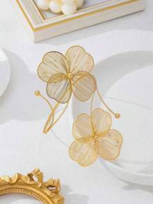 1pc New European And American Style Hollow Flower Armband, Elegant And Fashionable, Designed For Women, Suitable For Daily Wear In Summer, Party/Holiday Gift - Gold - View 2