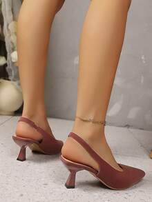 Women's Summer New French Pointed Toe Hollow Out Stiletto Sandals, Retro Fashionable Elegant Elegant Suitable For Commuting, Outdoor Wear, And Dating - Burgundy - View 4
