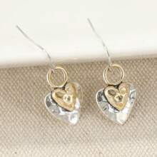 Retro Fashion Heart-Shaped Pendant Earrings, Classic Dual-Tone Earrings For Women, Suitable For Daily Wear And Vacation, An Ideal Gift For Her - Silver - View 3