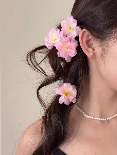 4个仿渐变粉色樱花发夹，甜美氛围发饰，适合春夏佩戴，也适合摄影