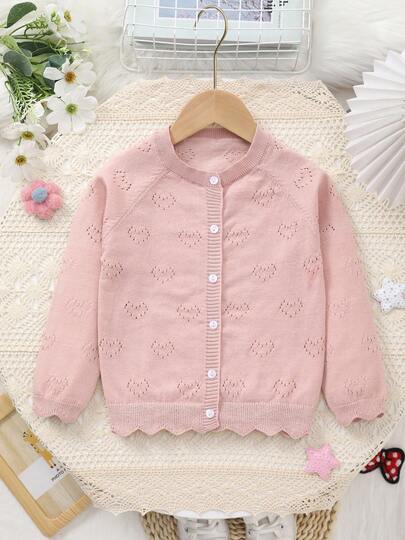 Áo khoác cardigan dệt kim họa tiết ren hoa và trái tim đục lỗ dành cho bé gái, kiểu dáng mùa xuân/hè, nhẹ nhàng và thanh lịch, phù hợp cho các buổi đi chơi, tụ họp hoặc mặc thường ngày.