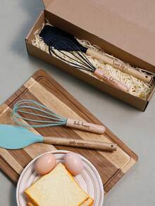 Juego de utensilios de cocina personalizados, herramientas de repostería personalizadas estilo moderno minimalista para cocina del hogar, cocción, elaboración de postres, juego de espátula y batidor con texto personalizado, uso práctico diario, regalo para el Día de la Madre, cumpleaños, inauguración de la casa. - Estilo A - Ver 4