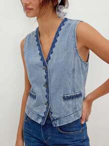 Women's Sleeveless Solid Washed Denim Scalloped Edge Embroidery V Neck Button Front Crop Vest Top, With Pockets Back Buckle Detail 2026 Summer Casual Western Style Blouse - Azul - Ver 3
