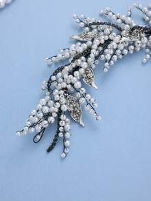 Elegant White Faux Pearl Beaded Headband, Handmade With Leaf Decor, Vintage Bridal Hair Accessory, Suitable For Weddings, Balls, Parties,Festival,Party - Black and White - View 4