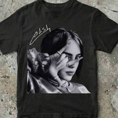 B-Illie E-Ilish Signature Portrait T-Shirt, A Dark Pop Fan-Approved Men's Shirt, Casual And Soft, This 180g Pure Cotton Printed T-Shirt Is Suitable For All Seasons And Outdoor Activities. This Men's Printed Short-Sleeved Casual T-Shirt Is Perfect For Various Occasions, Unisex, And Suitable For Back-To-School And Everyday Wear. Summer Clothing, Women's Shirts, Men's Shirts, Unisex, Family Wear.