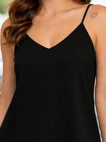 Thin-Strapped Tank Top, Polyester. Available In Sizes V, P To GG. Perfect For Everyday Travel, Vacation, Home, And Summer. - 黑色 - 查看 2