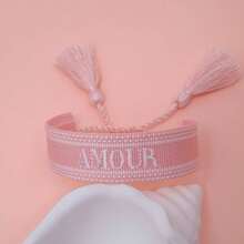 1条手工刺绣法式“AMOUR”创意编织复古风格手链，适合情侣佩戴，节日礼物，祝福手环 - 淺粉色 - 查看 7