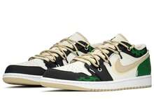 Jordan Air Jordan 1 Low Height Increasing Height Increasing Low Top Vintage Basketball Shoes Men's Black Green Black Green - Black and Green - View 3