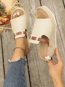 Women's Straw Wedge Rope Open Toe Slippers, Thick Sole Elevated Summer Outdoor Sandals - Beige - View 3
