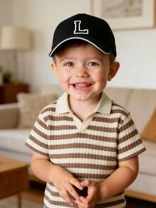 Gorra de béisbol ajustable con bordado de letras A-Z para niños de 3 a 16 años, sombrero protector solar para niños y niñas - Negro - Ver 3