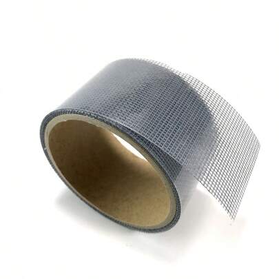 多用途窗纱修补贴——粘性网状贴纸，用于修补窗纱上的破洞，也可密封窗户缝隙，防止虫子进入。