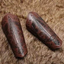 1pc Vintage Medieval Embossed Wrist Cuff - PU Leather, Geometric Pattern, Suitable For Halloween Cosplay And Stage Performance, Knight, Accessory - A - View 4