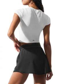 Alo Yoga Alosoft Crop Finesse Short Sleeve | Ultra-Soft Brushed Performance Fabric | Cropped Cinched Silhouette | Breathable Four-Way Stretch | Studio-To-Street Essential - 白色 - 查看 3