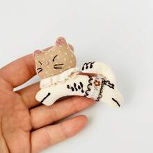 1 pieza Parche bordado de tela con gato de dibujos animados lindo y corriendo, insignia de pin de dibujos animados hecha a mano, adecuada para ropa DIY, bolsas, mochilas, accesorios para el cabello, broches, llaveros, decoraciones colgantes, regalos festivos - Gatito corriendo - Ver 5