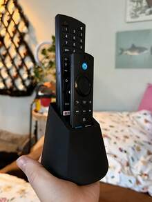 双槽遥控器收纳架 - 实用桌面整理器，适用于电视、空调、台灯遥控器和办公用品，可容纳 2 个遥控器，无需电源 - 彩色 - 查看 6