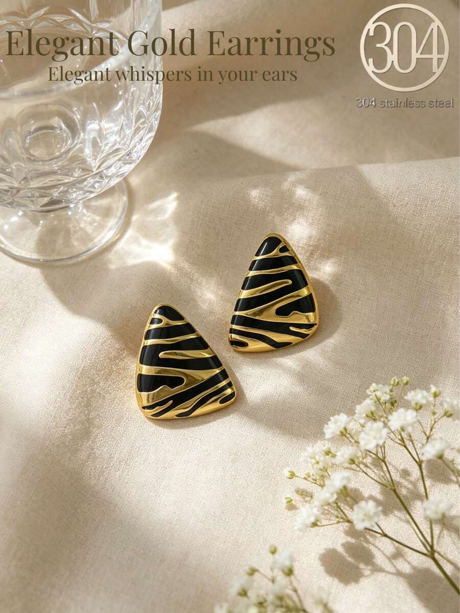 1 Đôi bông tai hình tam giác hình học họa tiết ngựa vằn đen vàng sang trọng, kiểu dáng Pháp thanh lịch, thiết kế riêng cho nữ - Bông tai sọc đen - Xem 1