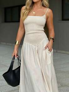 Unadoll 女士春夏法式休闲米白色吊带方领褶皱腰摆喇叭下摆长连衣裙度假日常穿搭 - 杏色 - 查看 9