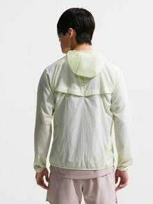 Nike Windrunner 男士全拉链轻便夹克，无内衬，防晒，HV4549-737 - 微黃綠 - 查看 2