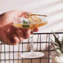 12/6/3/1 件装亚克力马提尼酒杯，10 盎司不易碎塑料香槟杯，带棱纹无柄葡萄酒杯，鸡尾酒杯套装，曼哈顿杯，适用于婚礼、生日派对和酒吧 - 彩色 - 查看 3