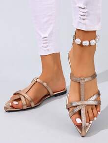 Novas Chinelos em Formato de H para Mulheres, Sandálias Romanas de Estilo Casual da Moda de Celebridades da Internet, Deslizantes Planas Confortáveis Pretas/Bege/Marrons com Relevo, Sandálias Cunha Elegantes Francesas de Deserto Recomendadas por Blogueiras com Strass e Sola Grossa, Calçados de Praia de Verão, Chinelos Minimalistas Antiderrapantes e Antiodor para Uso Interno e Externo, Sandálias Planas com Decoração Metálica em Padrão de Crocodilo - Rosa ouro - Visão 3