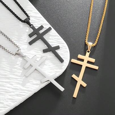 1 chiếc dây chuyền mặt thánh giá kiểu cổ điển