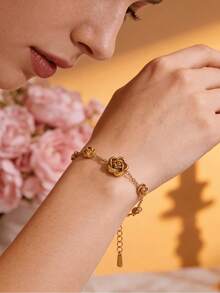 1 chiếc vòng tay nữ thời trang mạ vàng 18K bằng thép không gỉ hình hoa trà, chống thấm nước và phai màu, thích hợp cho nữ giới đeo hàng ngày, làm quà tặng ngày lễ, quà tặng ngày Valentine, món quà lãng mạn thanh lịch. - Vòng đeo tay - Xem 1