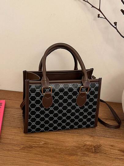 Túi đeo chéo nữ kiểu dáng mới, tinh tế, đa năng và tối giản năm 2026.