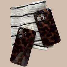 Tortoise Shell European, American, Japanese, Korean, And Middle Eastern Style Fashion Leopard Print Amber Gradient Dyeing Phone Case Applicable Compatible With Apple Compatible With Iphone17ProMax/17Air/IPhone16ProMAX/15ProMax/14Pro/13Pro/12/11 Personalized Phone Case/Men's Phone Case/Women's Phone Case/Middle Eastern Phone Case - Brown - View 1