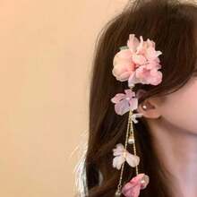 女士甜美仿真花珍珠水钻流苏发夹，适合日常佩戴，居家、学校、海滩、工作、派对、节日、生日、返校、新年、情人节、母亲节、圣诞节、婚礼、音乐节、毕业典礼、春夏等场合，爪夹式发夹 - 粉色 - 查看 4