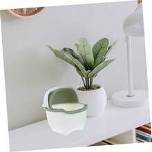 IMIKEYA Cubo De Basura De Escritorio Mini Con Tapa, Pequeño Bote De Basura De Dibujos Animados Oso, Plástico Saludable Blanco y Verde, Para Habitaciones Infantiles y Oficina, - 1 - Ver 7