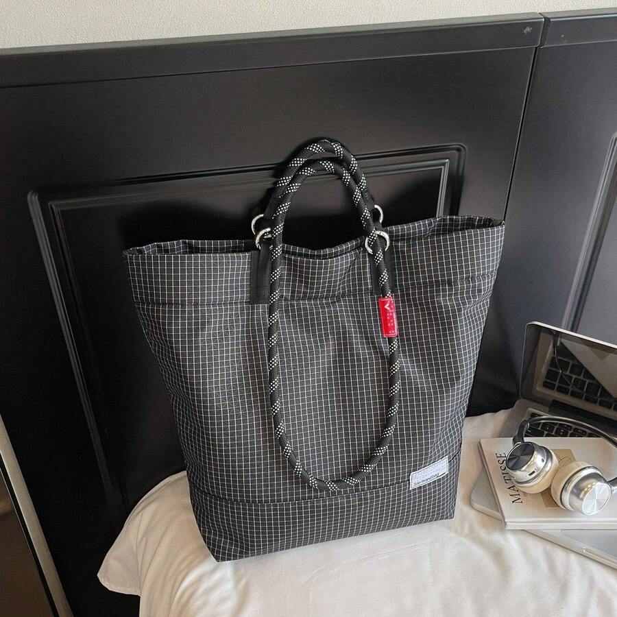 1 pièce Sac fourre-tout style décontracté mode de Hong Kong, sac à bandoulière zippé grande capacité, sac de courses pratique pour le travail et l'usage quotidien - Noir - Voir 1