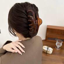 Grampo de Cabelo Grande com Estampa de Leopardo para Mulheres, Grampo de Mandíbula de Fixação Forte e Antiderrapante para Cabelos Grossos e Cacheados, Acessórios de Cabelo Acrílicos Estilosos para Uso Diário e Looks de Festa e Verão, Grampos de Cabelo, Festival, Aniversário - Multicolorido - Visão 5