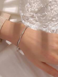 1件时尚简约弧形设计合金电镀金属手链，可调节编织手链，适合美丽女性日常佩戴 - 銀色 - 查看 10