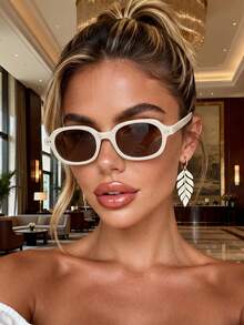 1 paire de lunettes de soleil unisexes à monture carrée beige, de style mode moderne. Convient pour les festivals de musique électronique, les voyages, les vacances, les sports, la conduite, les tenues de vacances, la plage, les sorties, les accessoires d'été, les sorties en famille, avec protection UV. Idéal pour le golf, la randonnée, les tenues élégantes, les accessoires de style de rue, l'atmosphère des vacances, les sports, les fêtes, les activités de plein air, la pêche, les vacances, la protection solaire. - Beige - Voir 4