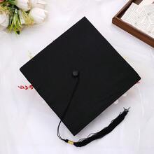 Decorazione per tocco da laurea fatta a mano con fiori di peonia rosa e bianchi, impreziosita da bacche rosse e fogliame verde, decorazione per tocco da laurea, regalo di laurea personalizzato per feste di laurea universitarie e delle scuole superiori, spiaggia, matrimonio - Multicolore - Visualizzare 4