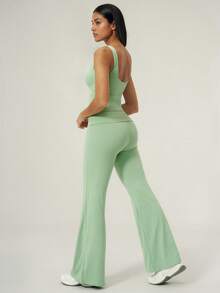 1 Set Women's Solid Color V-Neck Backless Removable Padded Camisole And Flared Leg Pants Sports Suit - 綠色 - 查看 8