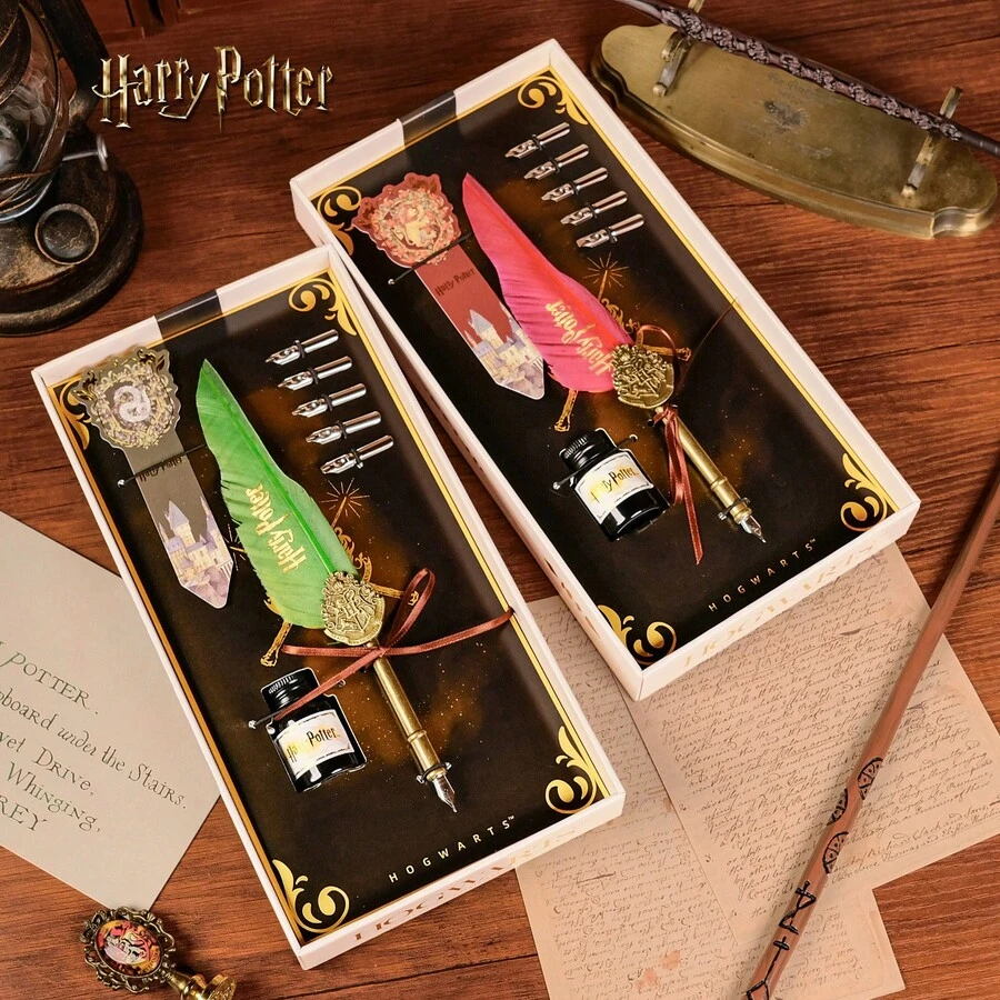 Harry Potter 1pc Vintage Feather Quill Pen, Harry Potter Pen Set, Collectible Writing Pen With Alternative Nib, Magical Stationery Gift For Book Fans, Back To School Gifts For Teens,Feather Direction And Size Are Randomized [Officially Licensed] ﻿ - A - View 1