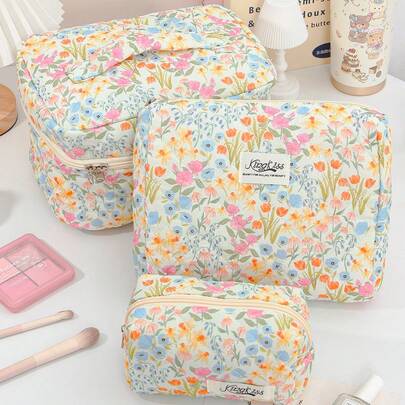 3pcs Retro Floral Quilted Makeup Bag Set, Portable Large Capacity Travel Wash Storage Bag, Soft Material Anti Pressure Makeup Storage Bag, Suitable For Summer Travel And Home Use, Suitable For Daily Skincare And Makeup Storage, Perfect Gift For Girlfriend Or Mother