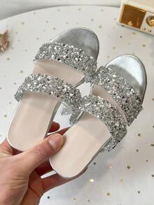 Giày sandal dự tiệc cho bé gái đính đá lấp lánh, đế trong suốt, gót dày. - Bạc - Xem 4