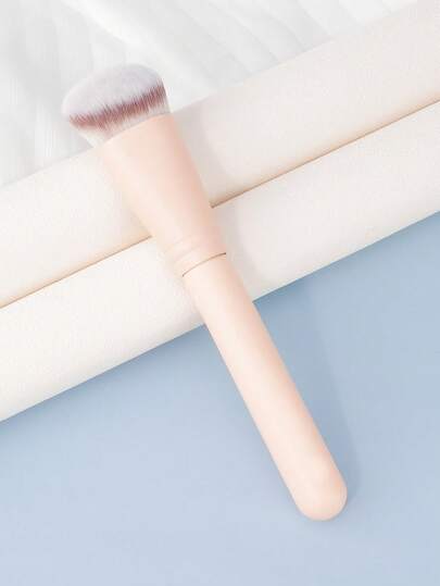 The Unique Flocked Structure Minimizes Product Absorption, So Your Foundation Will Be Applied To Your Face, Not The Brush.