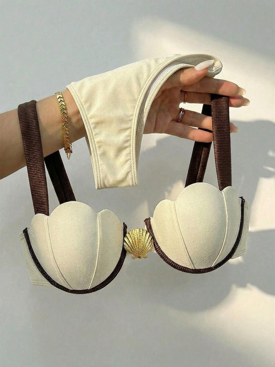 Bikinx Traje de baño de mujer con copas de concha, borde de parche y aros, elegante para vacaciones de verano - Beis - Ver 1