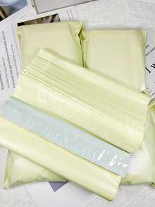 50/10/30/100入 厚實防水純色包裝袋，極簡多用途，適用於學校、辦公室、返校季寄送與郵寄、男士生日禮物、情人節禮物盒、男士禮物盒、男士禮物、大宗禮物袋、禮物袋、情人節、聖誕禮物 - 淡黃色 - 查看 3