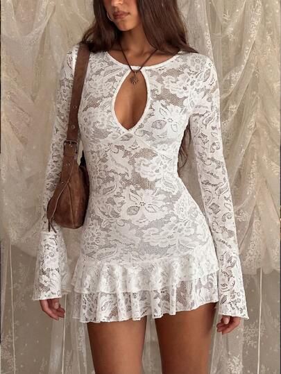Đầm ngắn ren xuyên thấu, khoét rỗng, bất đối xứng, xếp tầng, gợi cảm và thời trang, hàng mới về mùa xuân/hè, trang phục đi biển cho nữ.