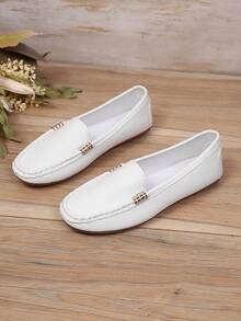 1 Pair Black Casual Loafers For Teenagers, Solid Color Stitched Fabric With Metal Buckle Decor, Round Toe Soft Bottom Fashion Lightweight Work Shoes Suitable For Male/Female Students, Daily, Vacation, Walking, Outdoor Wear, Spring/Summer New Arrival - White - View 1