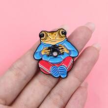 Puerto Rican Frog Badge Pin, Cartoon Soft Enamel Lapel Pin, Unisex Backpack Brooch, Briefcase Badge, Jewelry Accessory, Gift - Black - View 8