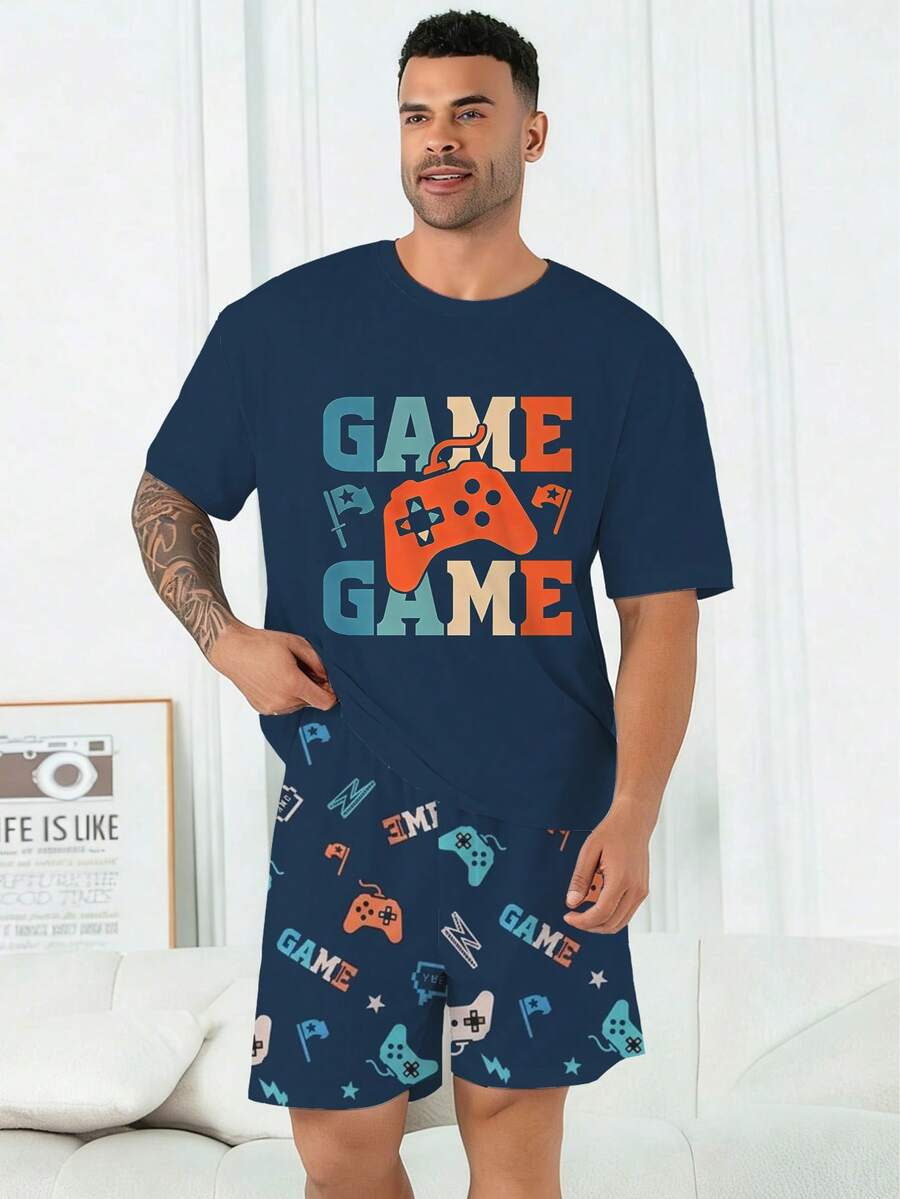 Set pigiama uomo taglia comoda | Maglietta a girocollo manica corta e pantaloncini casual vita elastica 2 pezzi | Tessuto in maglia di poliestere morbido e traspirante vestibilità ampia | Grafica casual con stampa console da gioco - Blu reale - Visualizzare 1