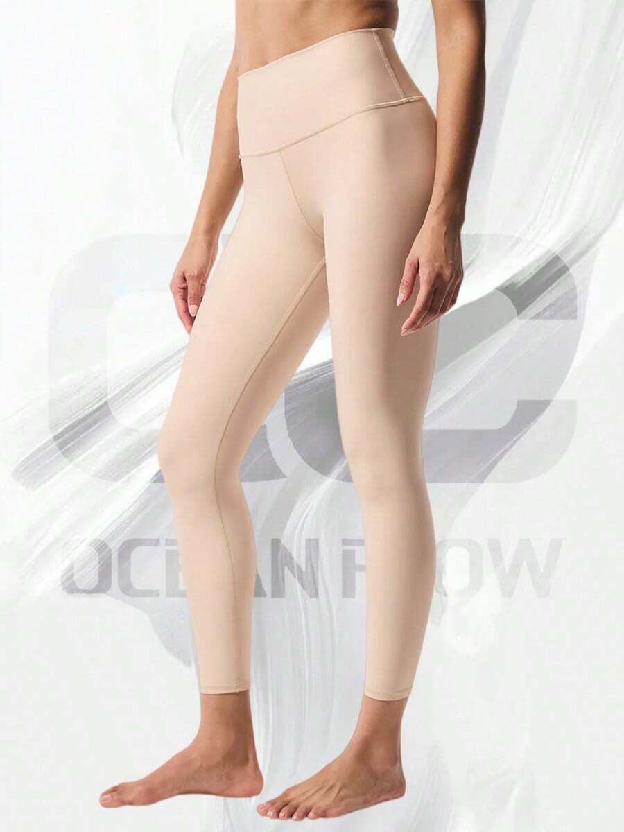 7/8 High-Waist Airlift Legging - Macadamia - View 1