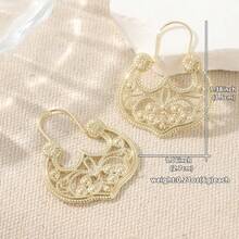 Vintage Fashionable Hollow Geometric Pattern Earrings, Elegant Jewelry For Women, Suitable For Daily Wear And Vacation, Ideal Gift - Gold - View 8