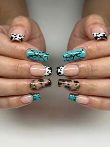 Bộ 24 miếng dán móng tay hình vuông, chất liệu acrylic, sọc xanh dương, hiệu ứng lá vàng 3D, họa tiết da báo đen trắng, dán phủ toàn bộ móng và có thể tháo rời. Bộ sản phẩm bao gồm 1 tờ giấy dán và 1 dũa móng tay mini, thích hợp sử dụng hàng ngày. - Nhiều màu - Xem 1